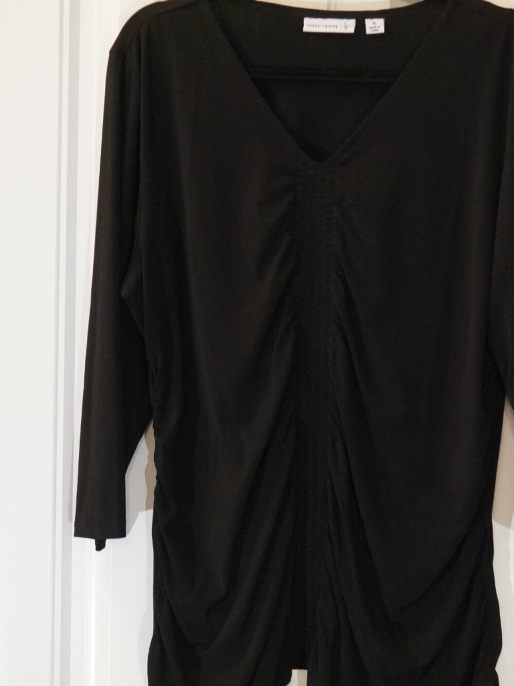 Susan Graver Black Liquid Knit 3/4 Sleeve top with front ruching Size XL
